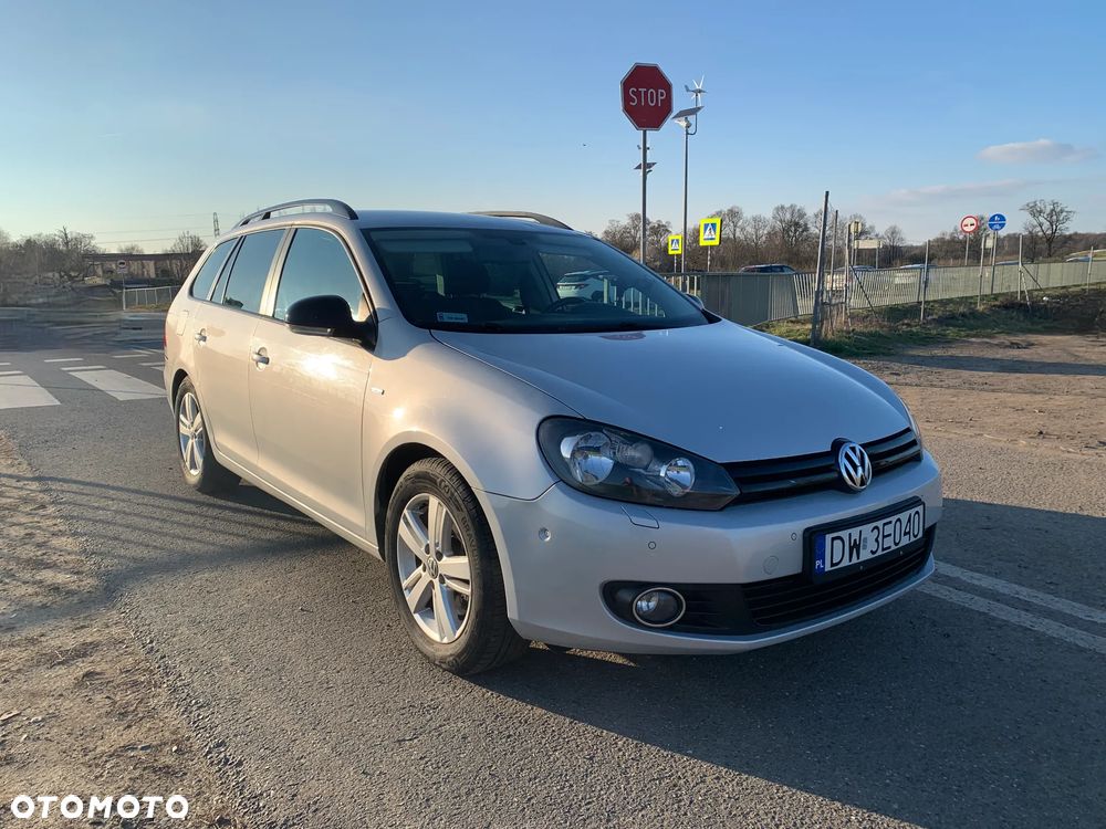 Volkswagen Golf VI 2.0 TDI Comfortline DSG - 4