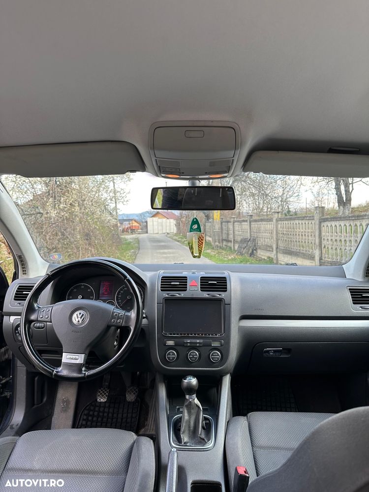 Volkswagen Golf 2.0 TDI GT Sport - 5