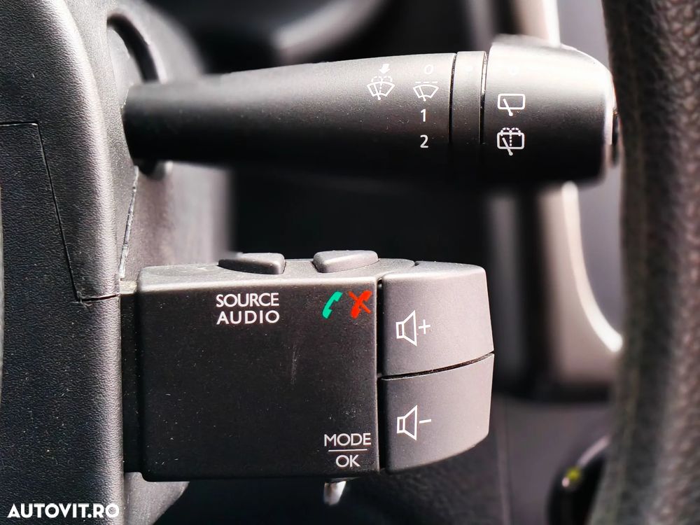 Dacia Sandero dCi 90 Laureate - 24