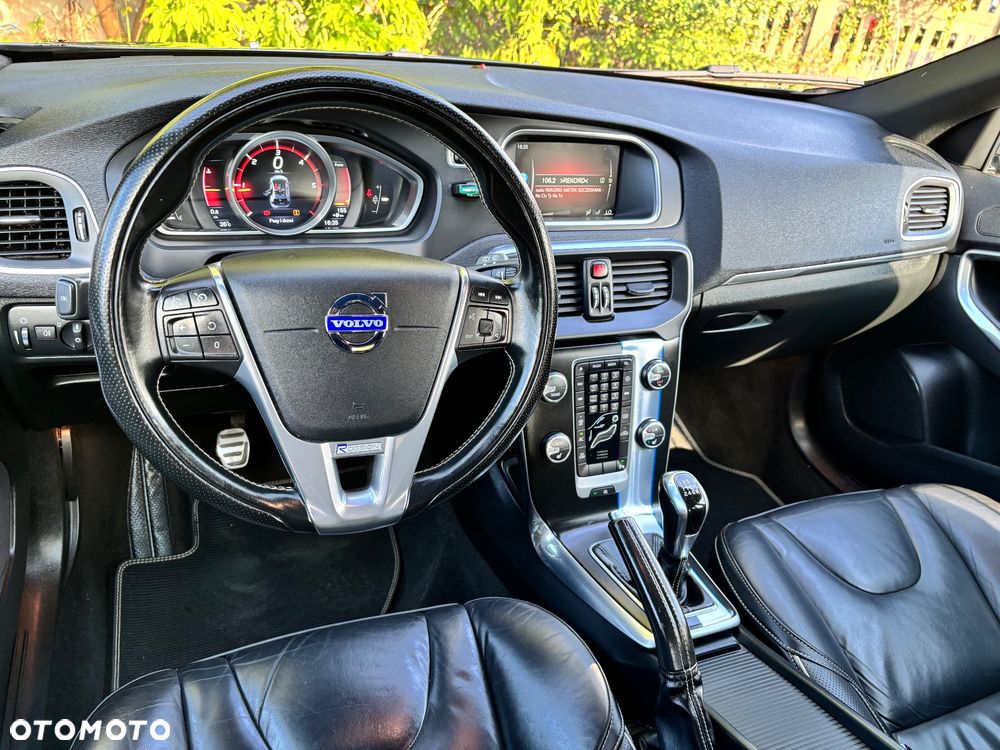 Volvo V40 D4 Drive-E R-Design Summum - 20