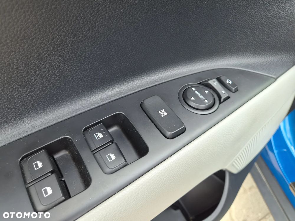 Kia Stonic 1.2 L Business Line - 12