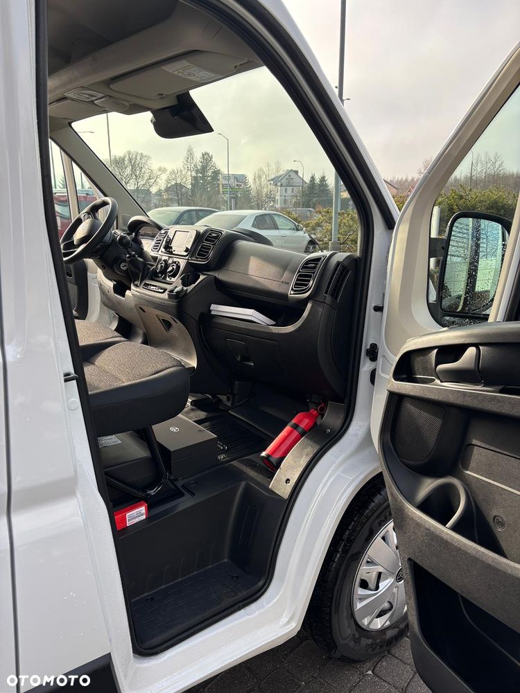 Toyota Proace MAX - 17