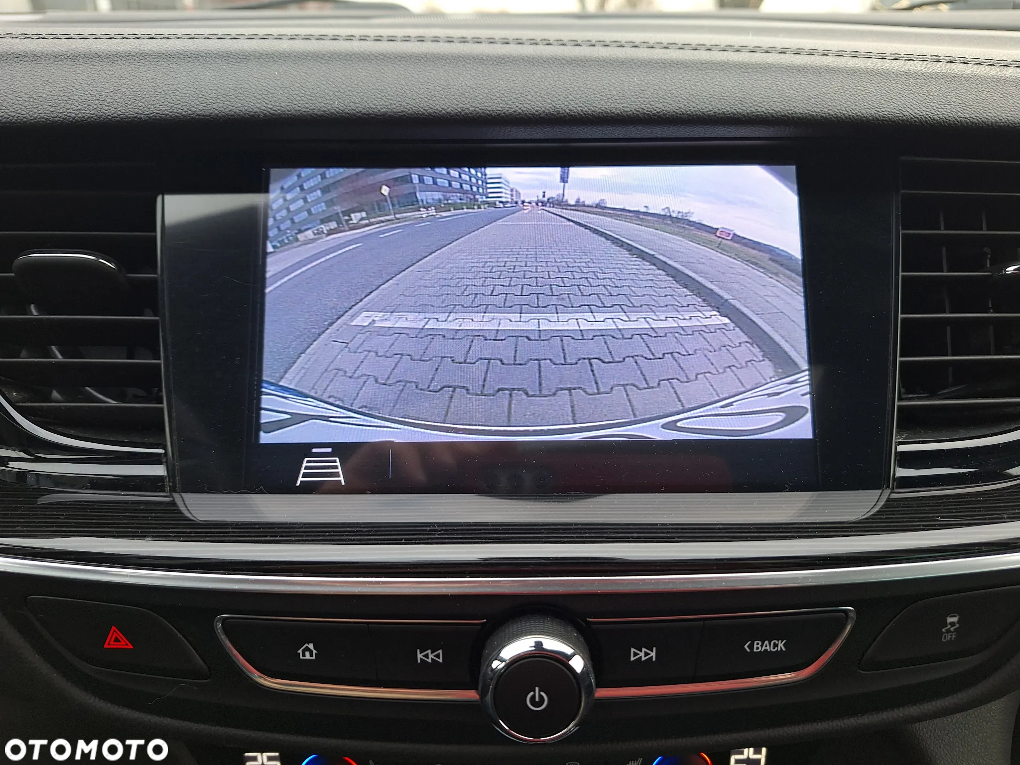 Opel Insignia - 23