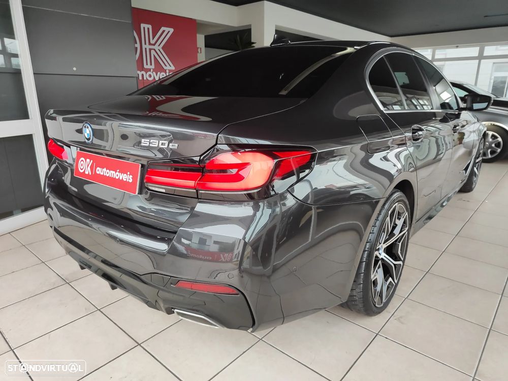 BMW 530 e Pack M - 12