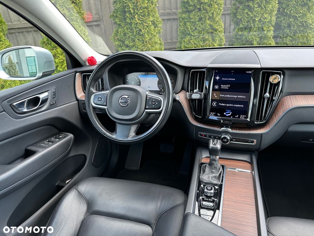 Volvo XC 60 T5 AWD Geartronic Momentum Pro - 13