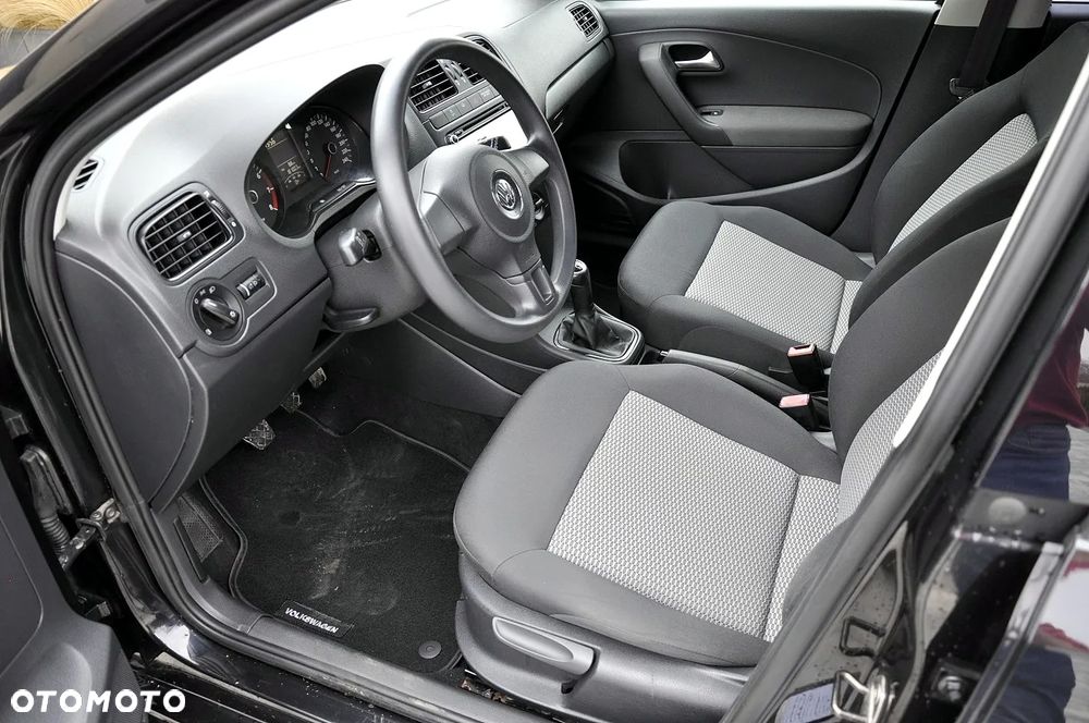 Volkswagen Polo - 8