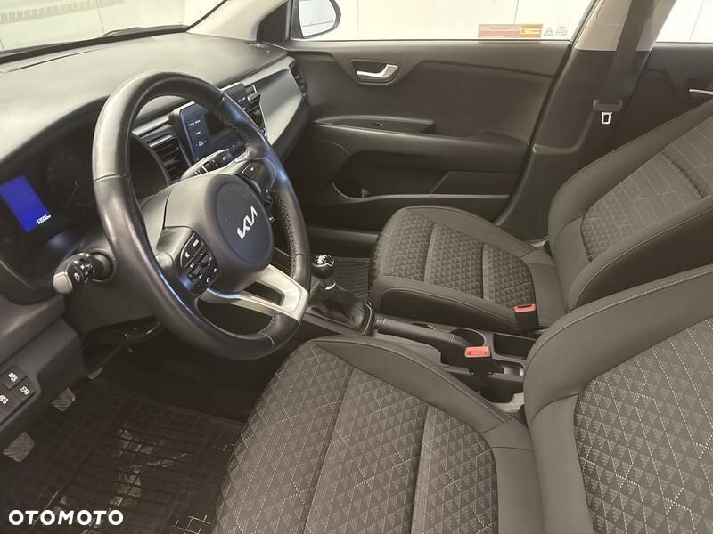 Kia Rio 1.2 M - 11
