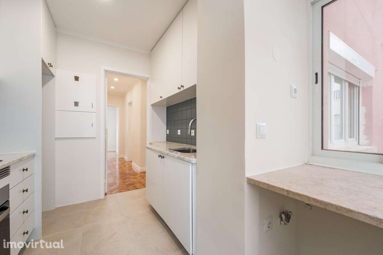 Apartamento T2 com cozinha equipada em Lisboa - Grande imagem: 4/27