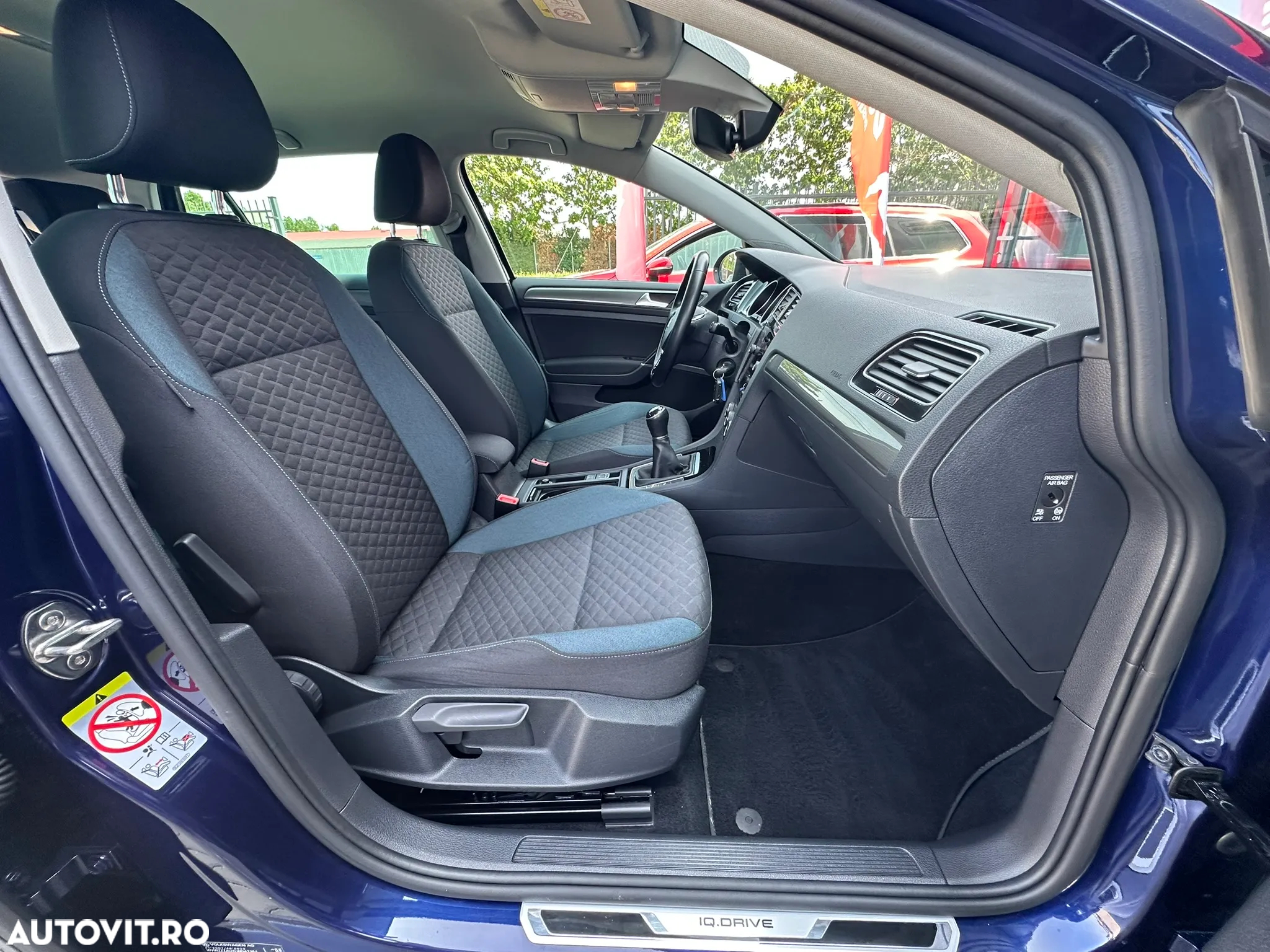 Volkswagen Golf 1.0 TSI OPF IQ.DRIVE - 16