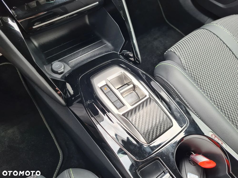 Peugeot 2008 1.2 PureTech GT S&S EAT8 - 21