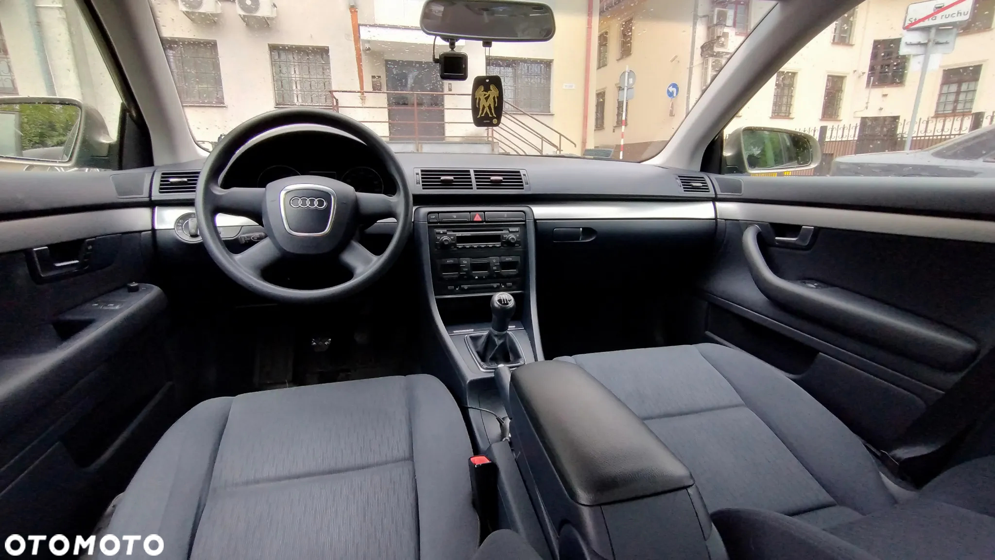 Audi A4 2.0 - 18