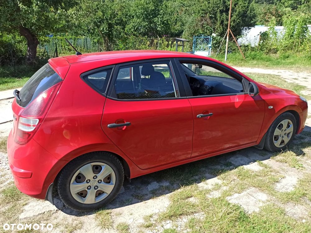Hyundai i30 1.4 Base - 3
