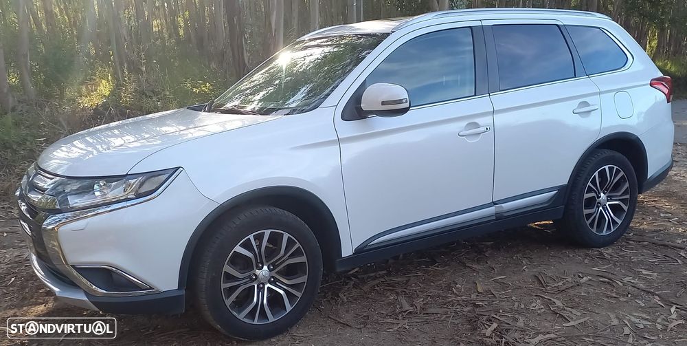 Mitsubishi Outlander 2.2 DI-D Intense - 6