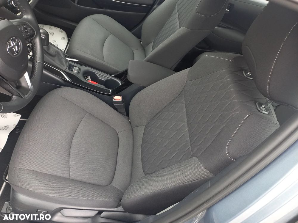 Toyota Corolla 1.8 HSD Business - 14