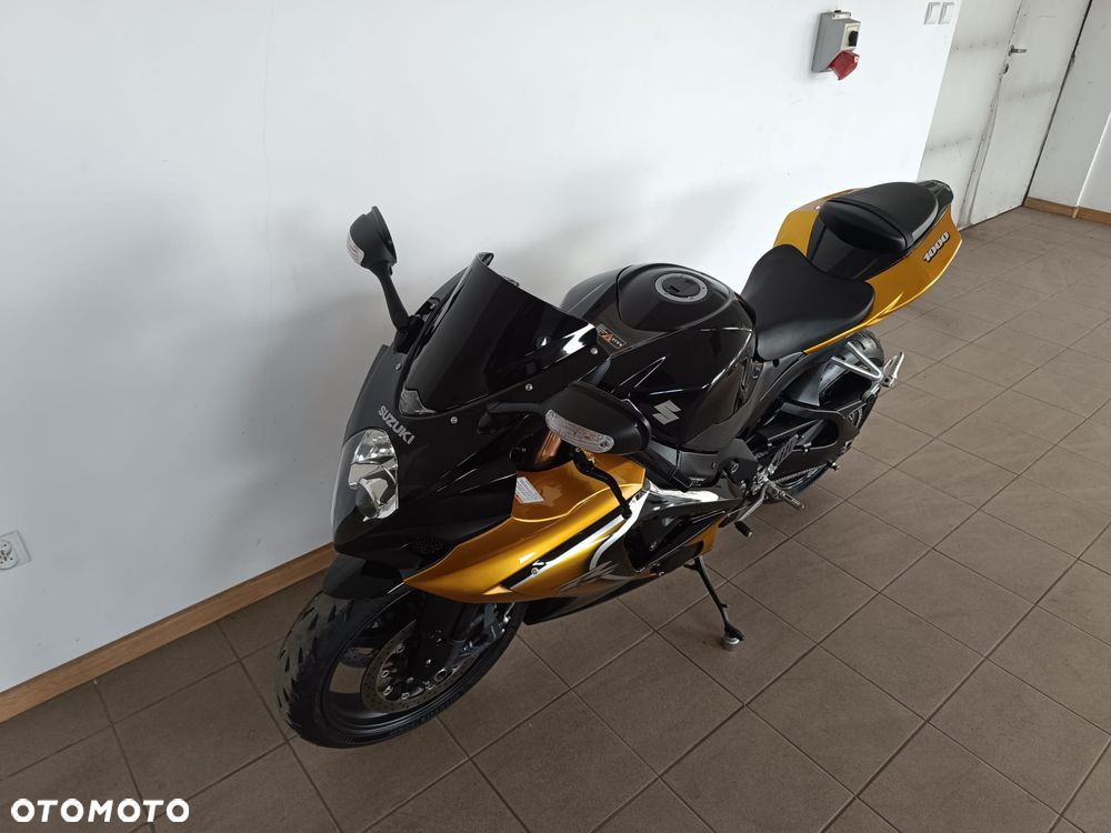 Suzuki GSX-R - 8