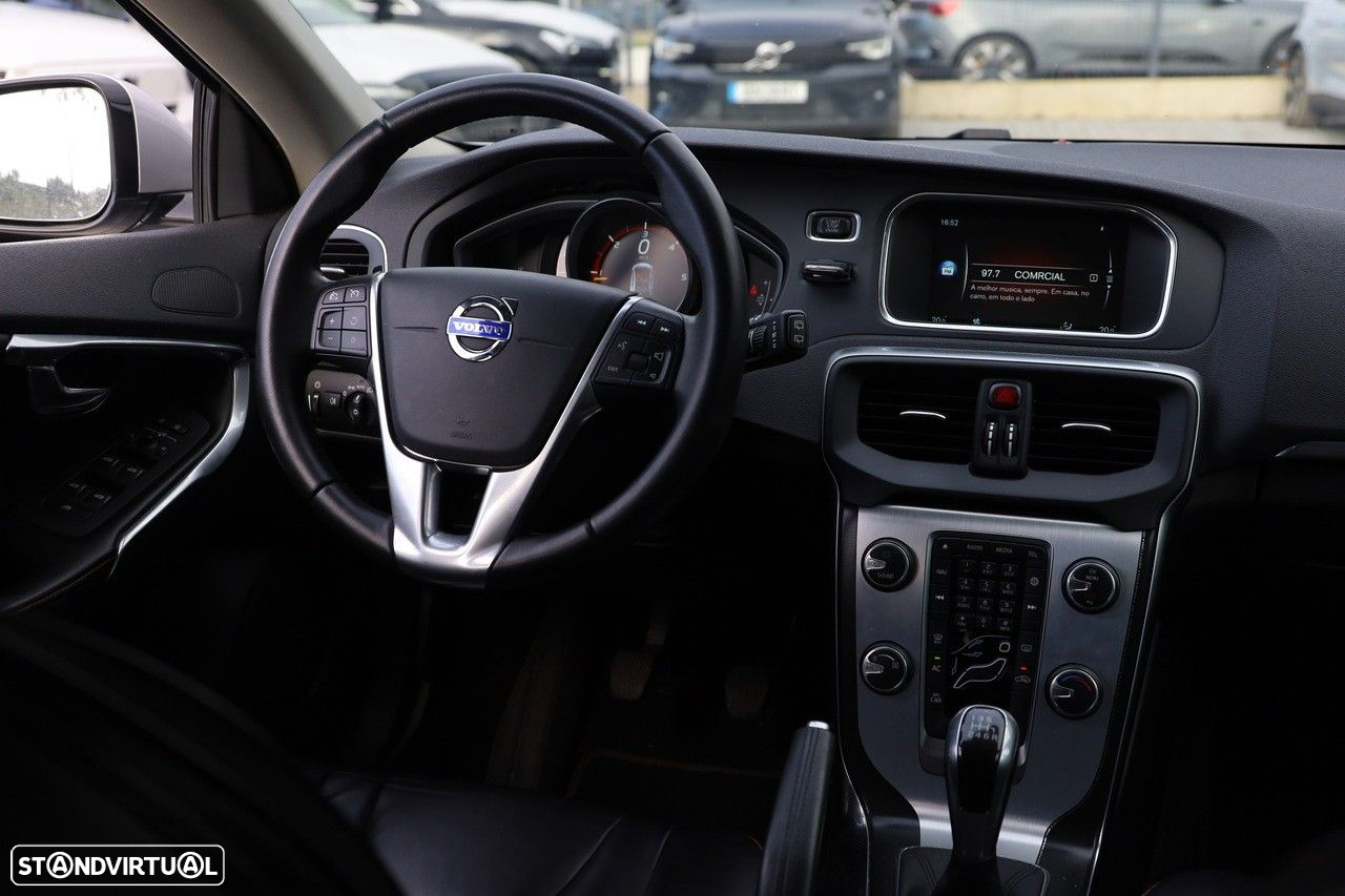 Volvo V40 2.0 D2 VOR - 14