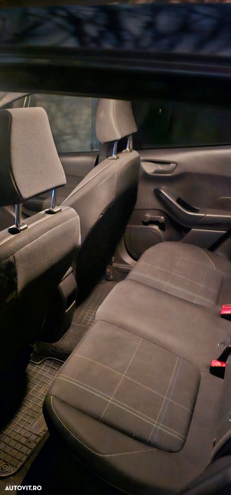 Ford Fiesta 1.1 Trend - 14