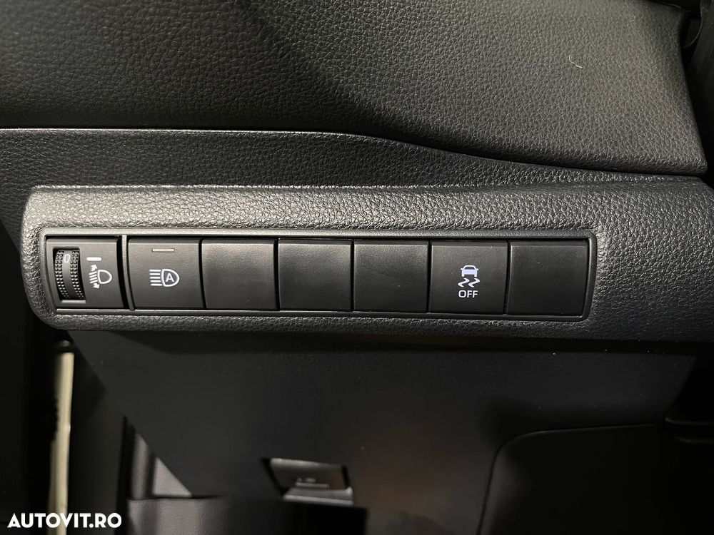 Toyota Corolla 1.8 Business Edition - 20