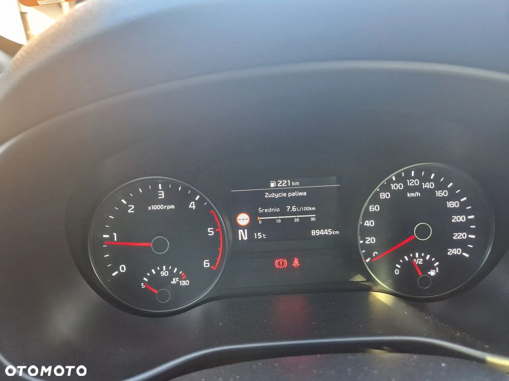 Kia Sportage 1.6 CRDI AWD Eco-Dynamics+ (48V M-H) DCT GT LINE - 13