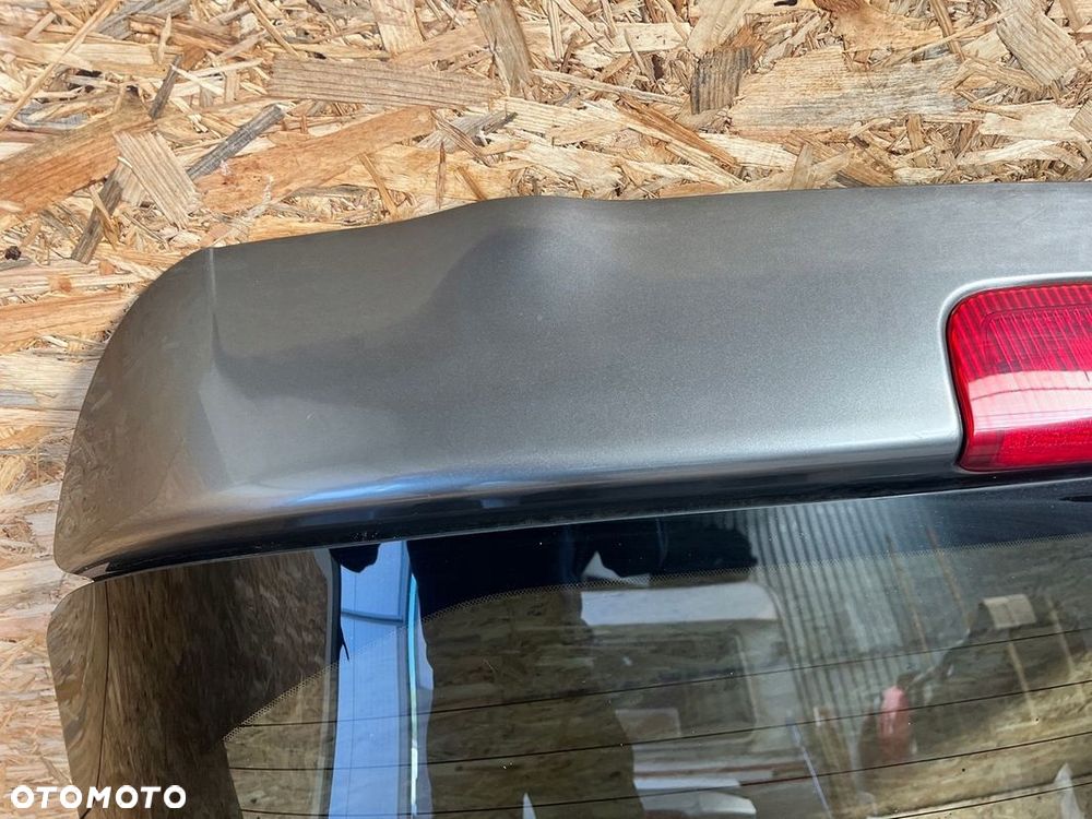 KLAPA TYLNA pokrywa bagażnika NISSAN JUKE F15 Lakier: KAD - 4