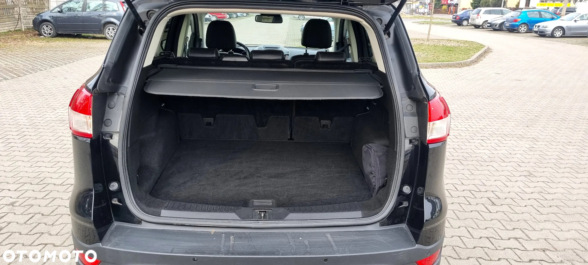 Ford Kuga 2.0 TDCi 2x4 Titanium - 6