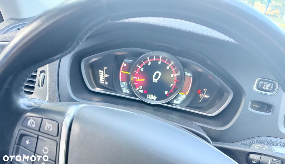 Volvo V40 ver-t3-momentum - 4