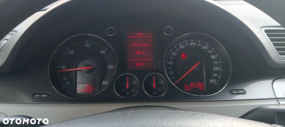 Volkswagen Passat 2.0 TDI Comfortline - 10