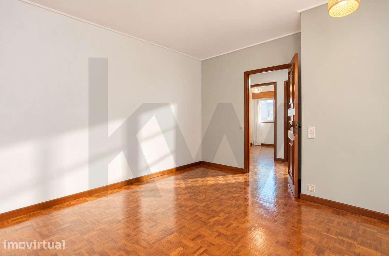 T2 renovado no centro de Espinho, a 100 metros da praia - Grande imagem: 5/25