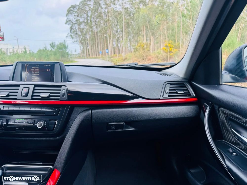 BMW 320 d Line Sport - 30