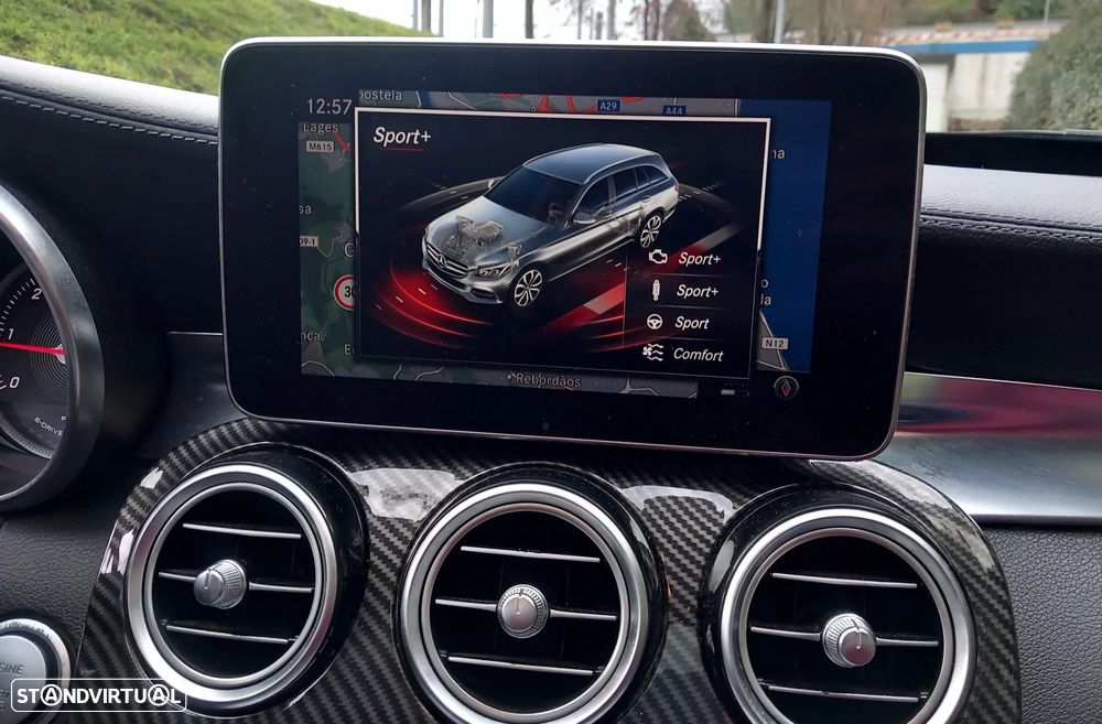 Mercedes-Benz C 300 h AMG Line - 17