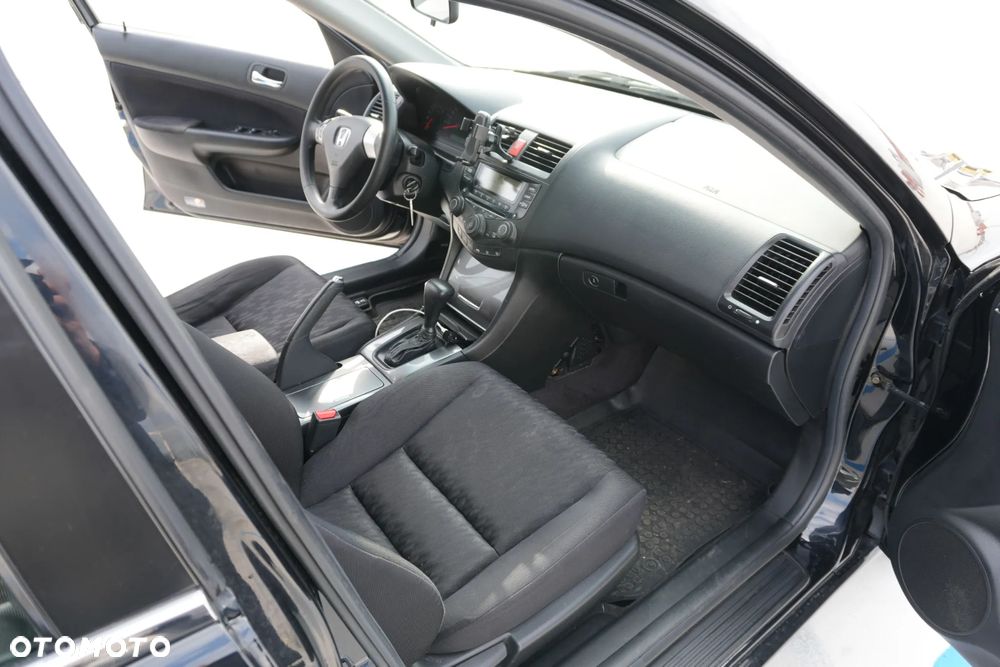 Honda Accord 2.0 Comfort - 6