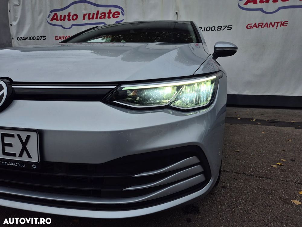 Volkswagen Golf 1.0 eTSI DSG MHEV Life - 9