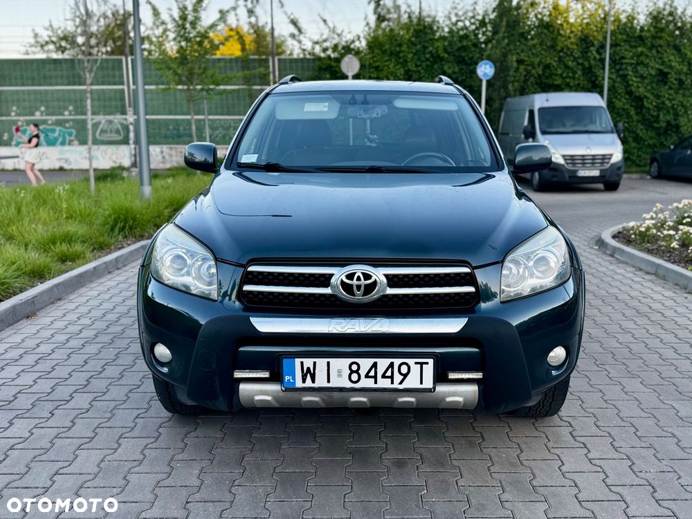 Toyota RAV4 2.2 D-4D X - 2