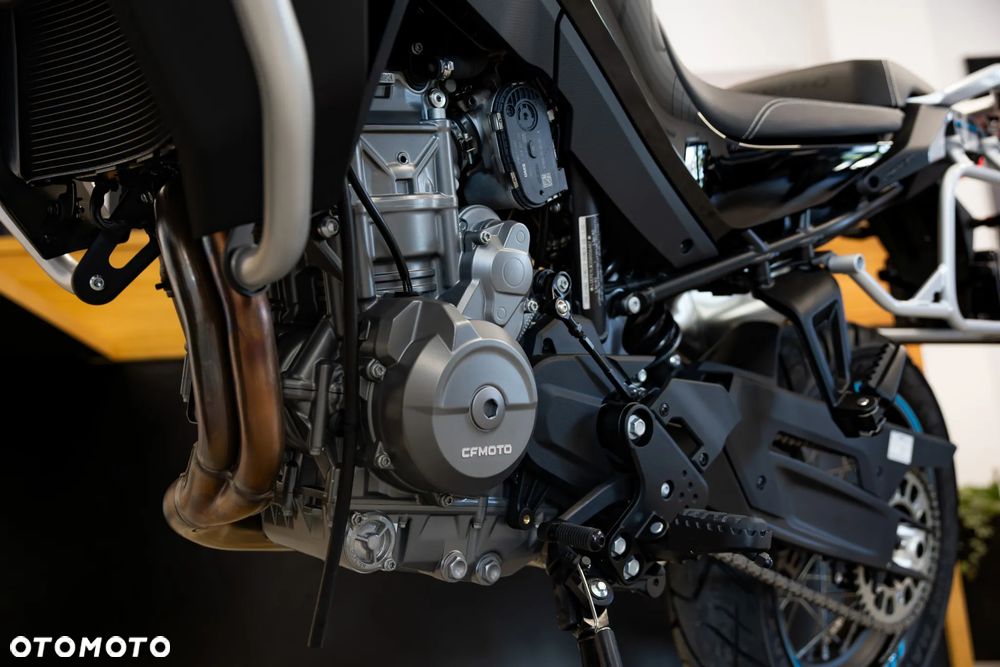CFMoto 800MT Sport - 10