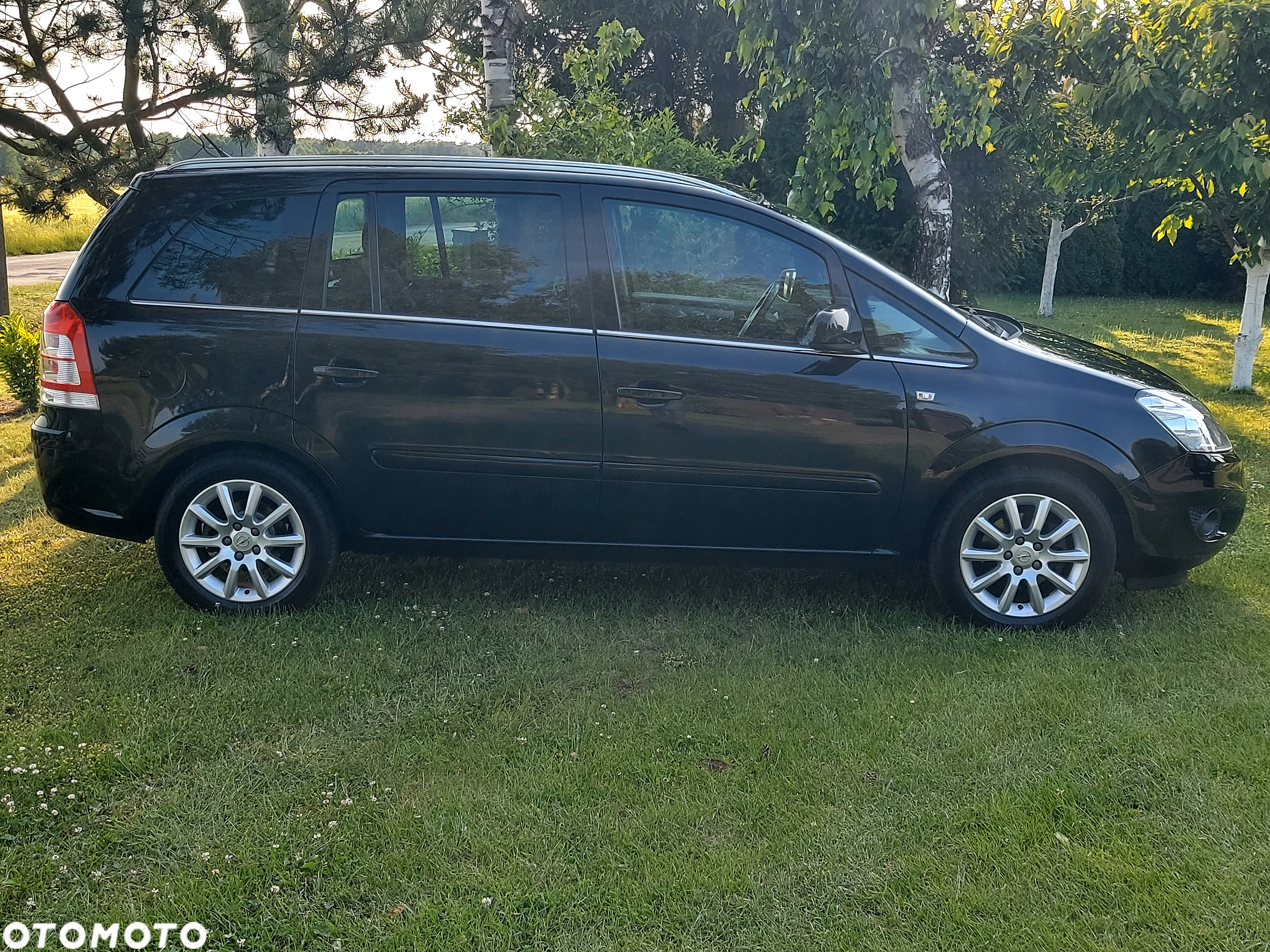 Opel Zafira 1.8 Cosmo - 12