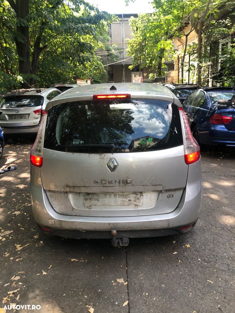 Dezmembrez Renault Scenic 2012 gri - 11