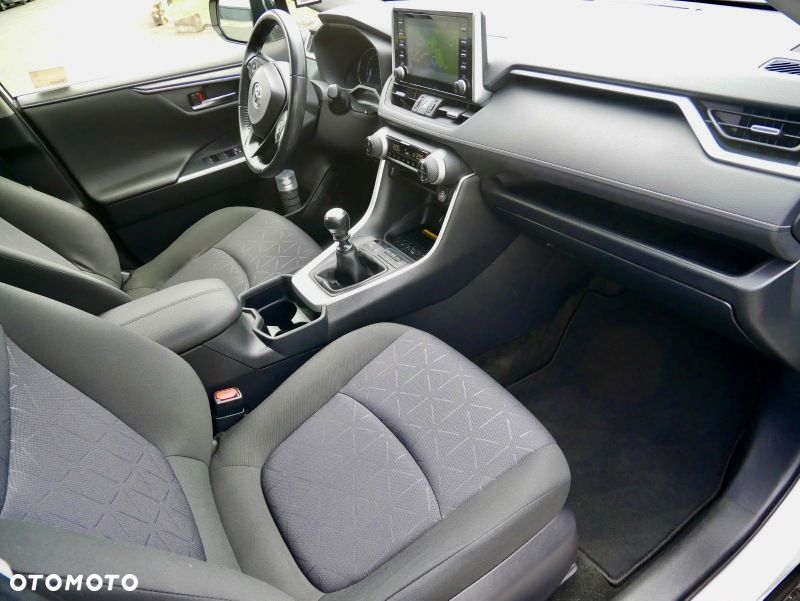 Toyota RAV4 2.0 Comfort 4x2 - 12