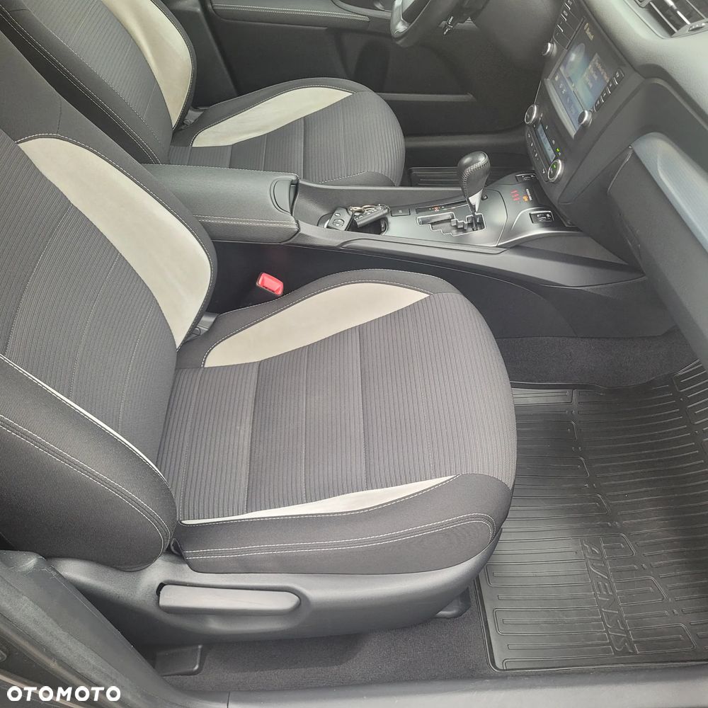 Toyota Avensis Touring Sports 1.8 Multidrive S Edition S+ - 13
