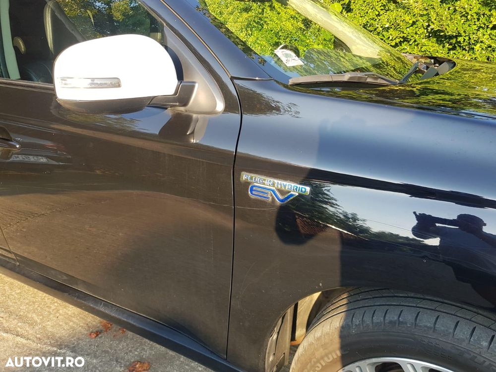 Mitsubishi Outlander 2.0 Intense A10 - 11