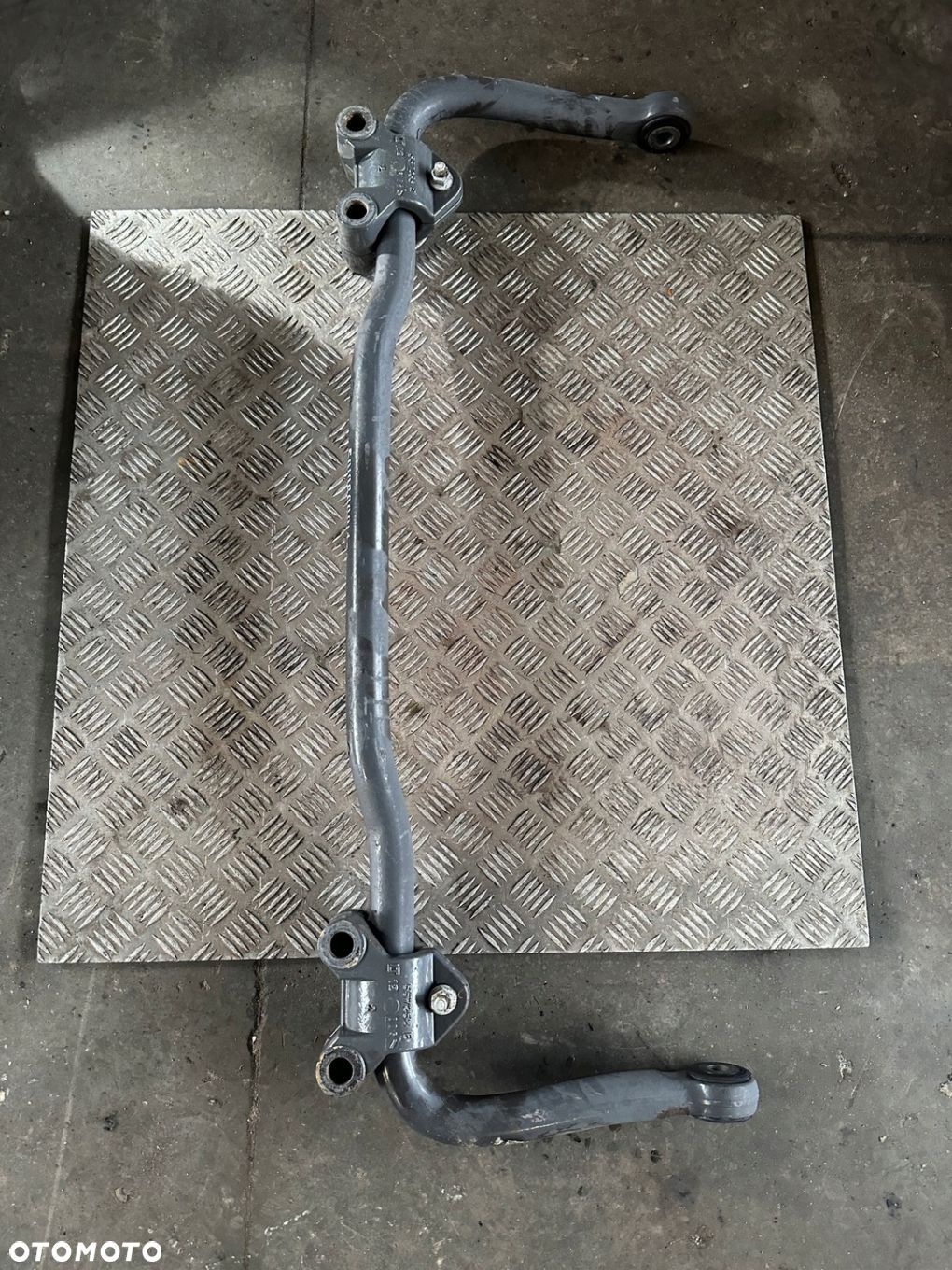 RENAULT MIDLUM DXI 220 STABILIZATOR PRZÓD 19,5 - 1