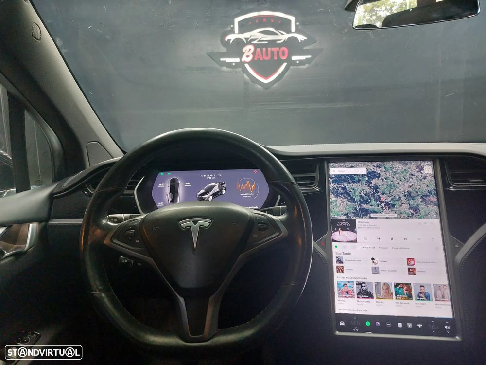 Tesla Model X 75D AWD - 7