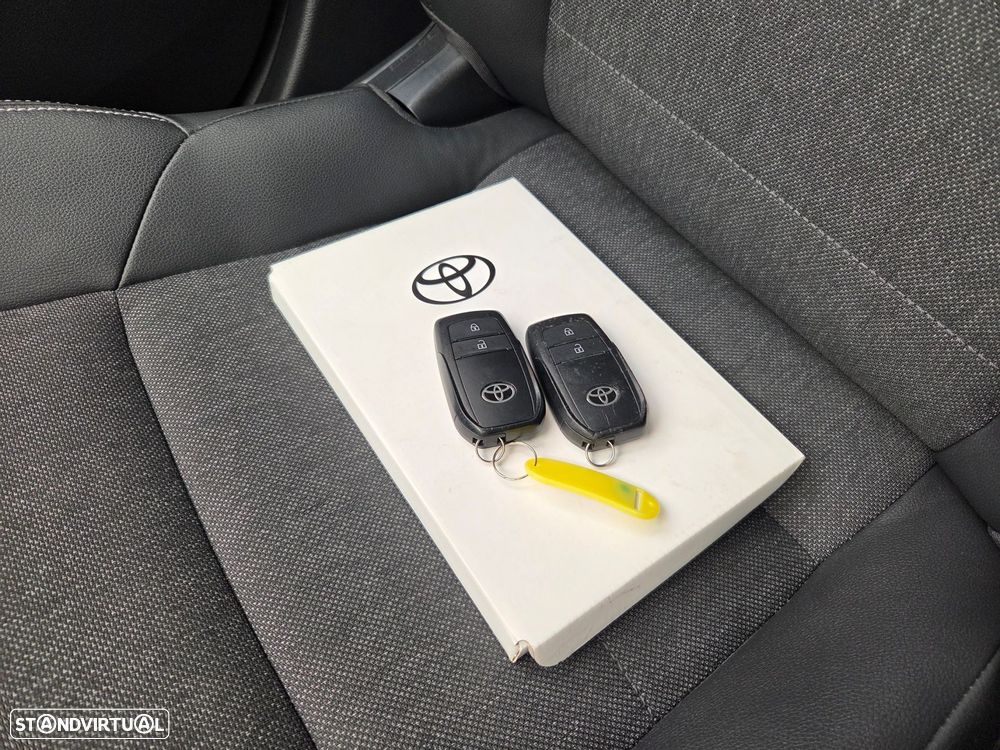 Toyota Corolla - 55