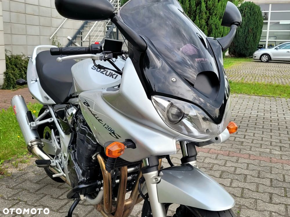 Suzuki Bandit - 24