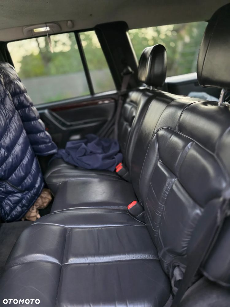 Jeep Grand Cherokee - 14