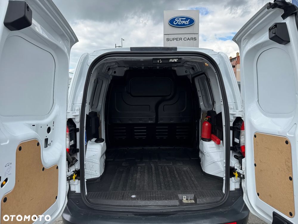 Ford Transit Courier - 7