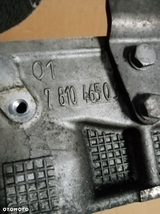 Głowica bmw f10 f20 f25 7810465 e90 e60 2.0d - 5