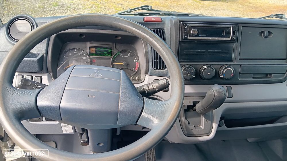 Mitsubishi Canter Fuso 3.0 TD - 11