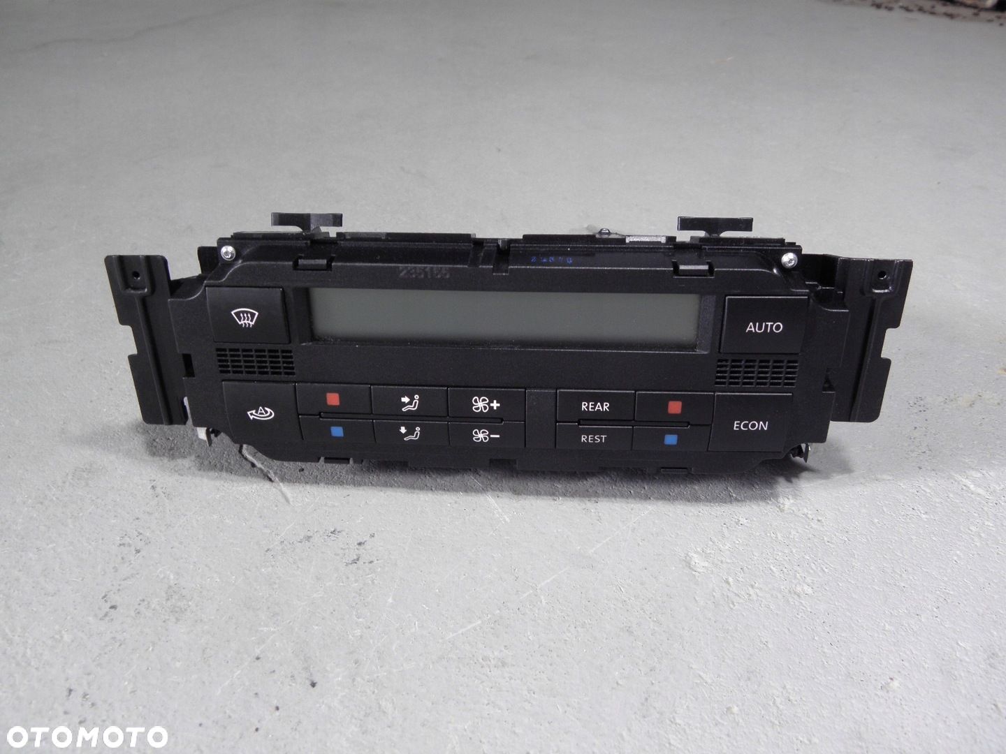VW T5 CARAVELLE // PANEL STEROWANIA NAWIEWEM KLIMATRONIC 7H2907040 - 1