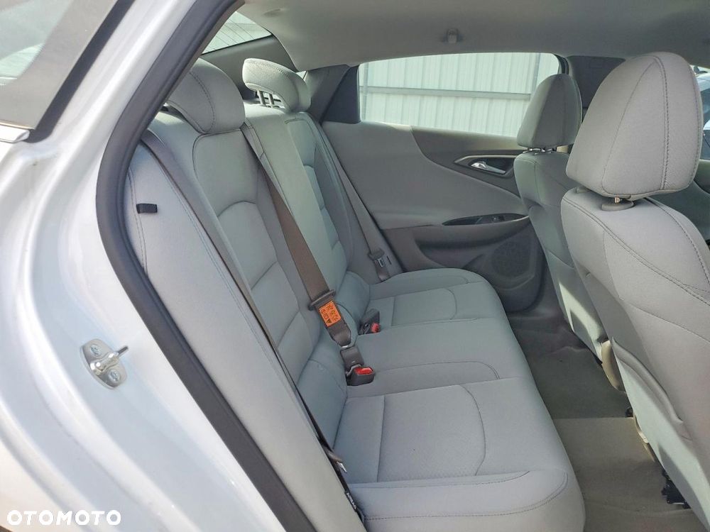Chevrolet Malibu - 11
