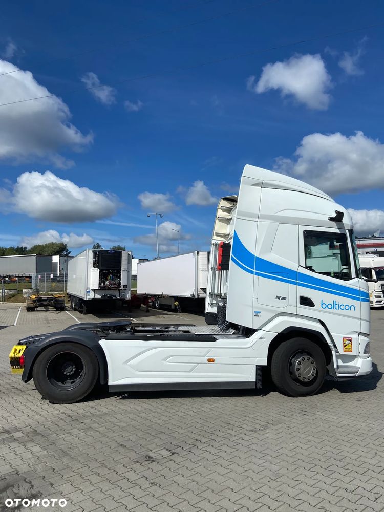 DAF XF - 8